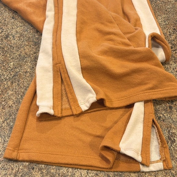 WIN WIN Wide Leg Sweatpants Pull On With A Drawstring Pumpkin Color Size Large - Picture 6 of 8